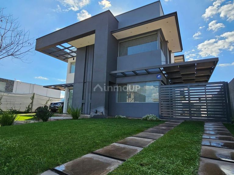 Casa en Alquiler en Maipu, Mendoza