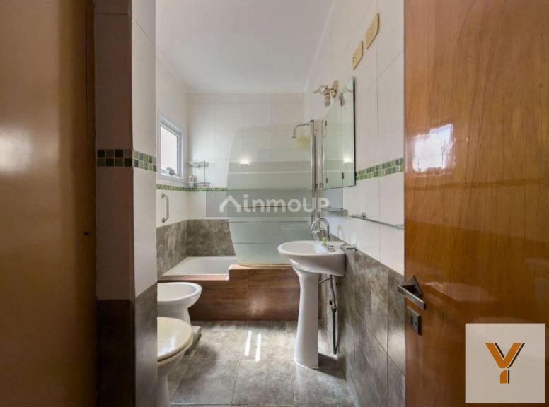 Local Comercial en Venta en La Plata, G.B.A. Zona Sur - USD 193.000 | Inmoup - 28