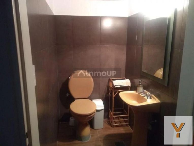 Local Comercial en Venta en La Plata, G.B.A. Zona Sur - USD 193.000 | Inmoup - 24
