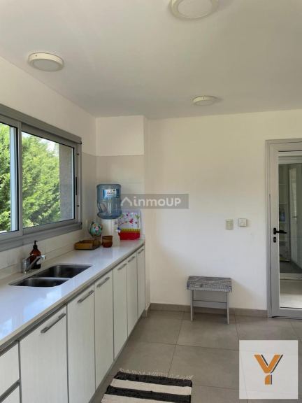 Casa en Venta en San Miguel del Monte, Buenos Aires Interior - USD 250.000 | Inmoup - 5
