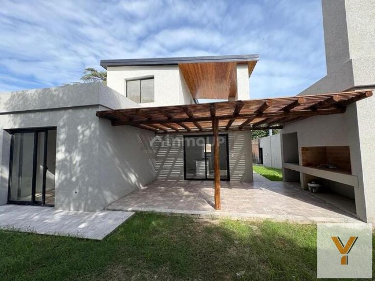 Casa en Venta en Pergamino, Buenos Aires Interior