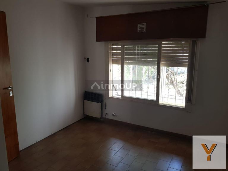 P H en Venta en Lomas de Zamora, G.B.A. Zona Sur
