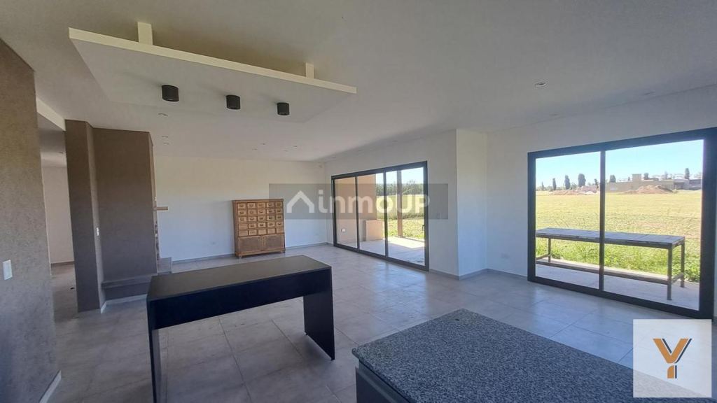 Casa en Venta en Pinamar, Buenos Aires Costa Atlantica