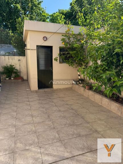P H en Venta en Moron, G.B.A. Zona Oeste