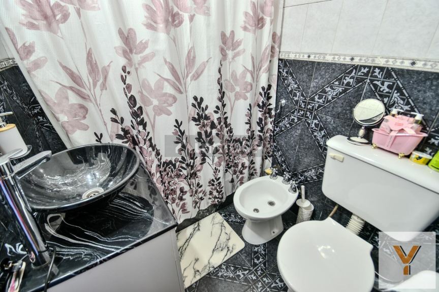 P H en Venta en Moron, G.B.A. Zona Oeste