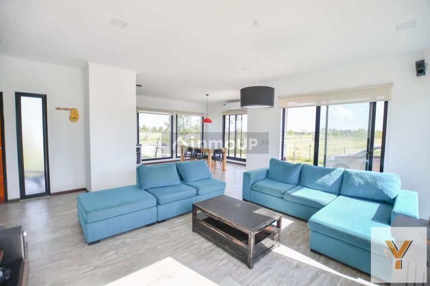 Casa en Venta en Coronel Brandsen, Buenos Aires Interior