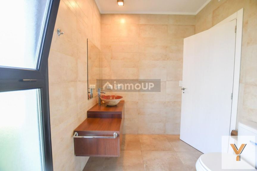 Casa en Venta en Coronel Brandsen, Buenos Aires Interior