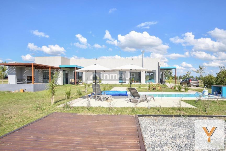 Casa en Venta en Coronel Brandsen, Buenos Aires Interior