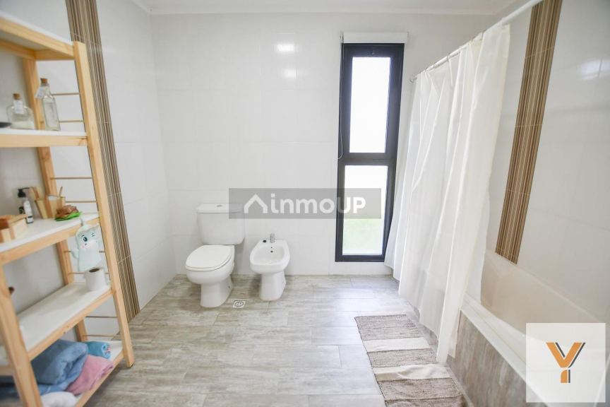 Casa en Venta en Coronel Brandsen, Buenos Aires Interior