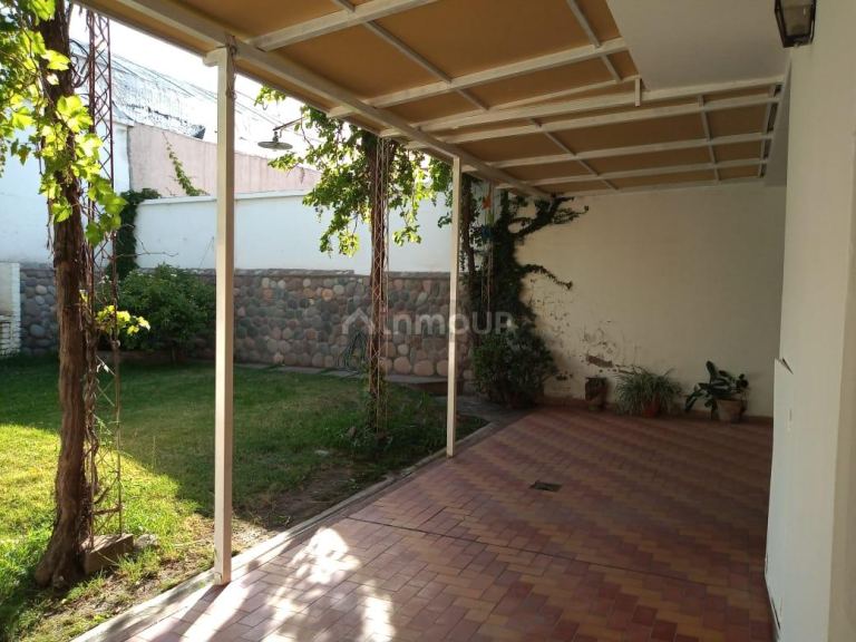 Casa en Alquiler en Godoy Cruz, Mendoza