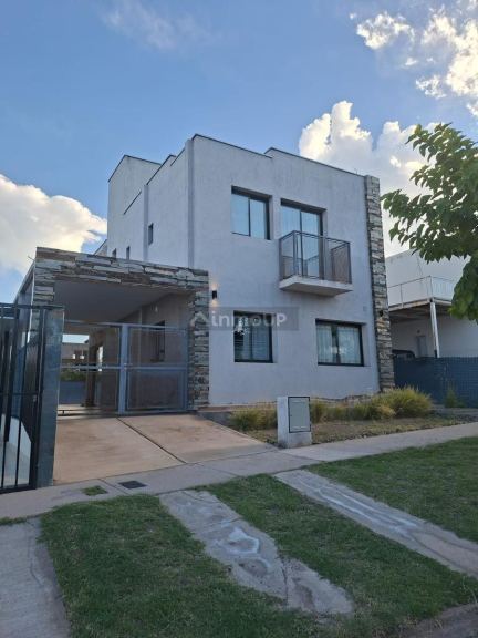 Casa en Venta en Las Heras, Mendoza