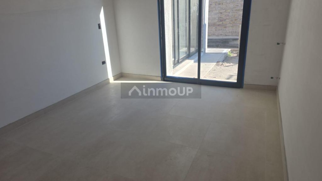 Casa en Venta en Guaymallen, Mendoza - USD 170.000 | Inmoup - 6