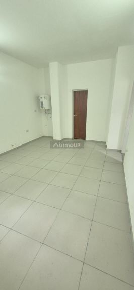 Local Comercial en Alquiler en Rosario, Santa Fe - $ 1.180.000 | Inmoup - 8
