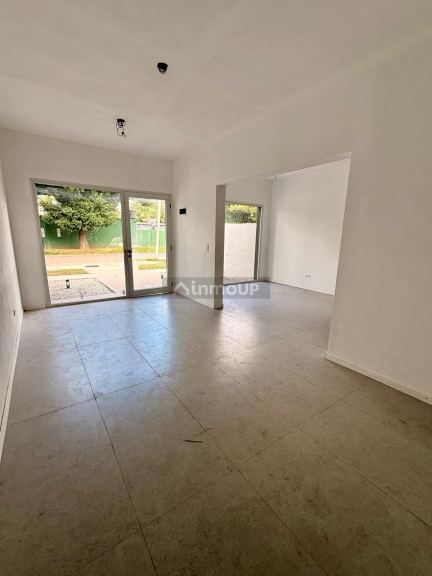 Local Comercial en Alquiler en Funes, Santa Fe