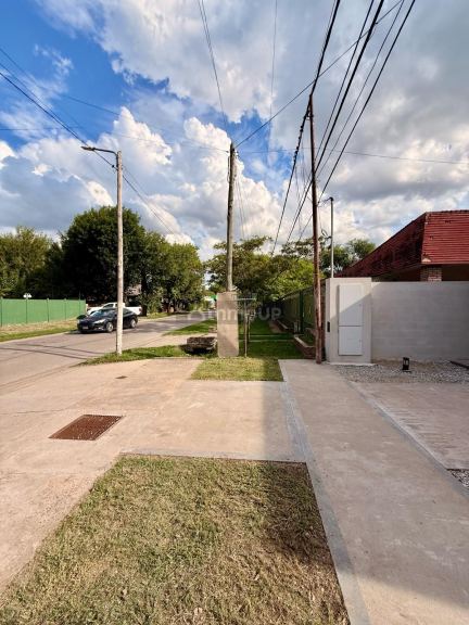 Local Comercial en Alquiler en Funes, Santa Fe