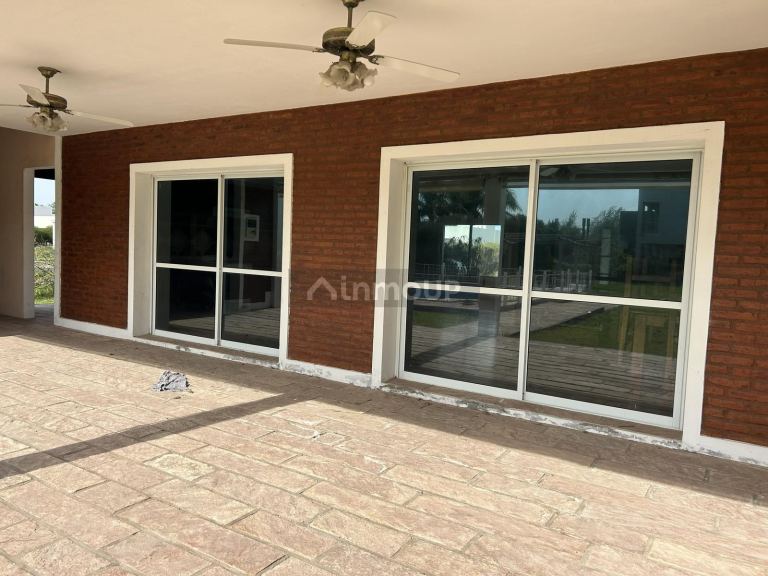 Casa en Venta en Roldán, Santa Fe