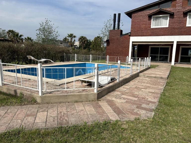 Casa en Venta en Roldán, Santa Fe