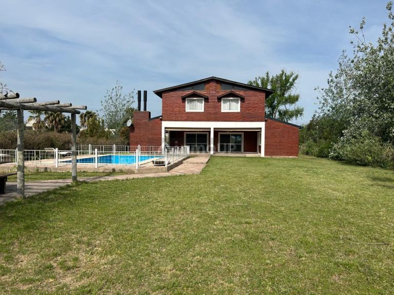 Casa en Venta en Roldán, Santa Fe