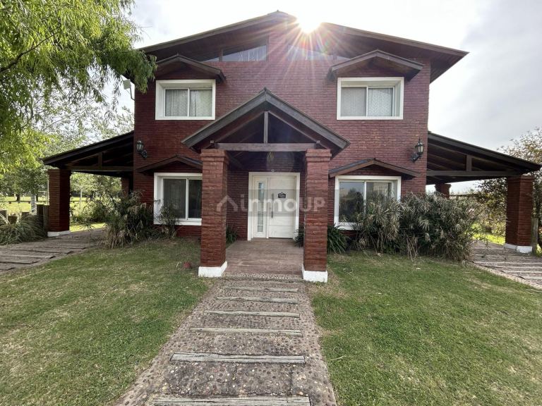 Casa en Venta en Roldán, Santa Fe