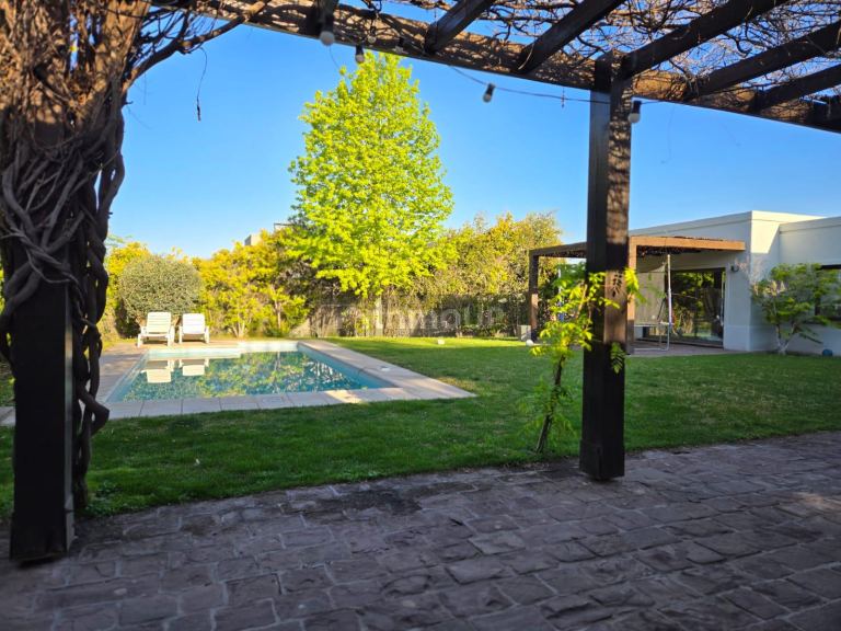 Casa en Venta en Lujan de Cuyo, Mendoza