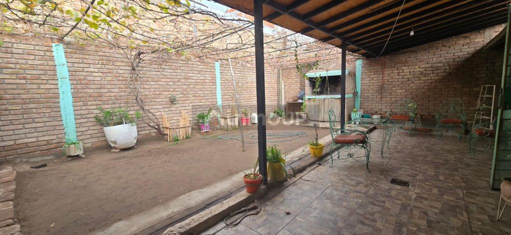 Casa en Venta en Guaymallen, Mendoza