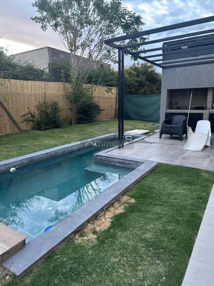 Casa en Venta en Maipu, Mendoza