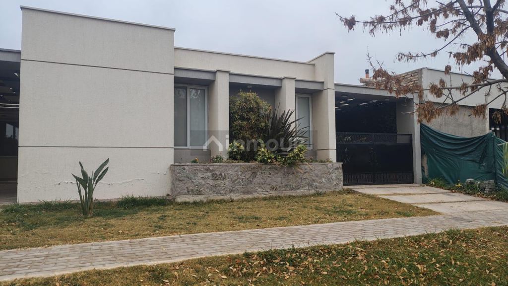 Casa en Venta en Maipu, Mendoza
