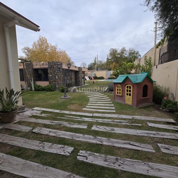 Casa en Venta en Rivadavia, Mendoza