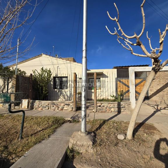 Casa en Venta en Guaymallen, Mendoza