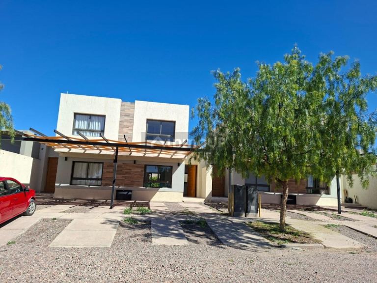 Duplex en Venta en Maipu, Mendoza
