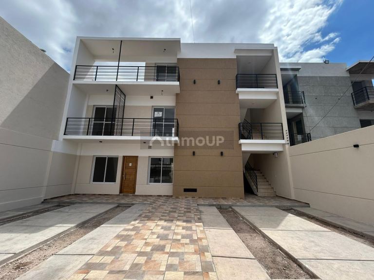 Departamento en Venta en Maipu, Mendoza