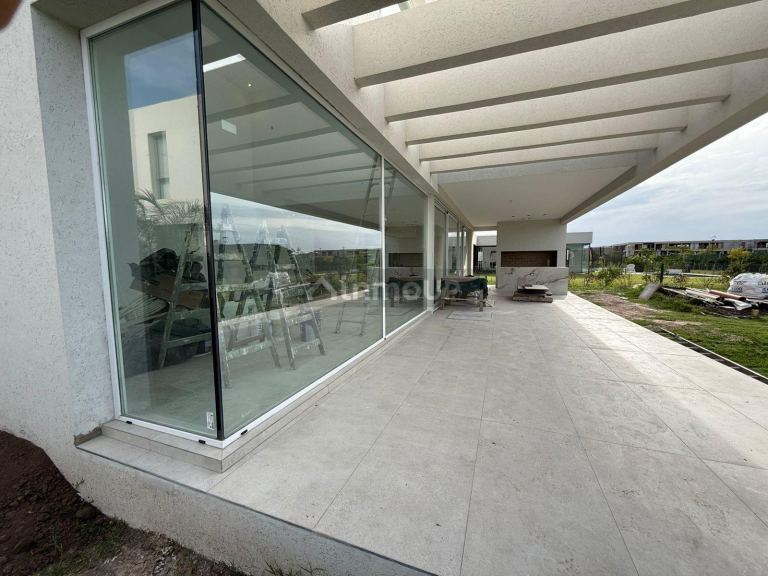 Casa en Venta en Funes, Santa Fe