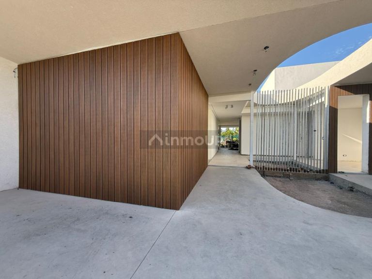 Casa en Venta en Funes, Santa Fe