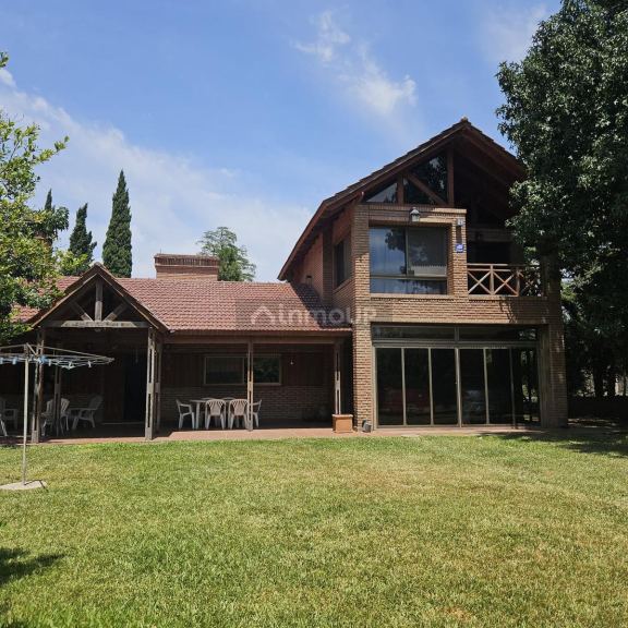 Casa en Venta en Funes, Santa Fe