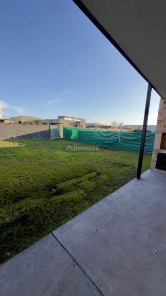 Casa en Alquiler en Lujan de Cuyo, Mendoza - USD 1.600 | Inmoup - 9