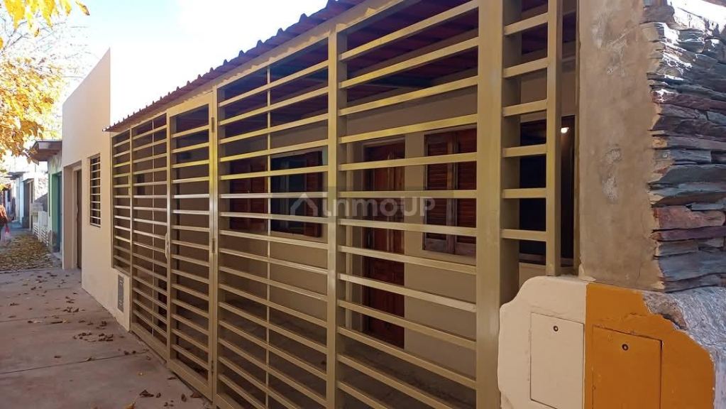 Casa en Venta en La Paz, Mendoza