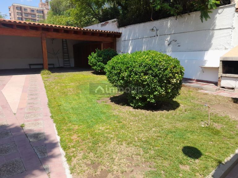 Casa en Alquiler en Capital, Mendoza