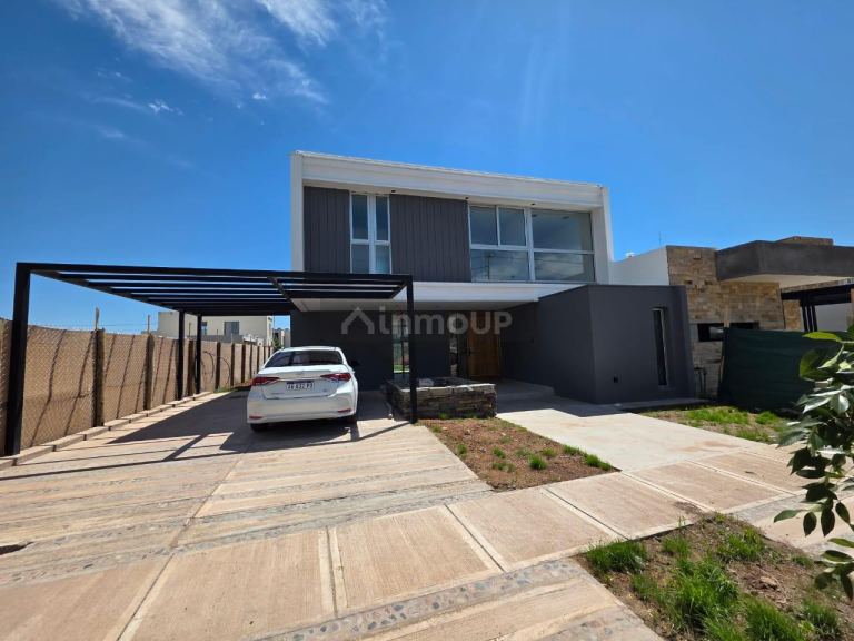 Casa en Alquiler en Lujan de Cuyo, Mendoza