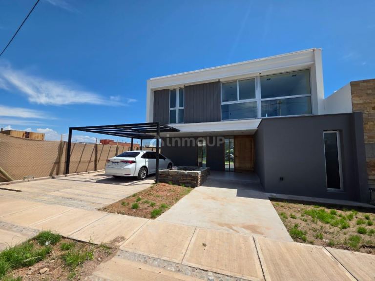 Casa en Alquiler en Lujan de Cuyo, Mendoza