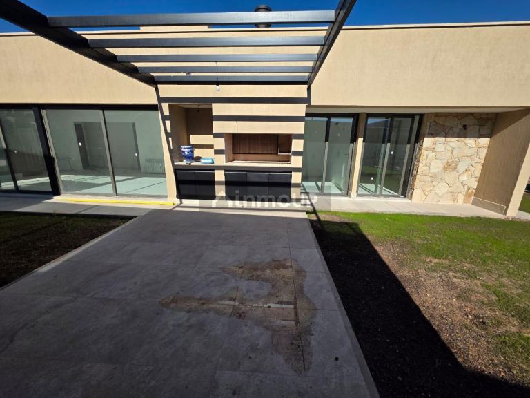 Casa en Venta en Maipu, Mendoza - USD 220.000 | Inmoup - 17