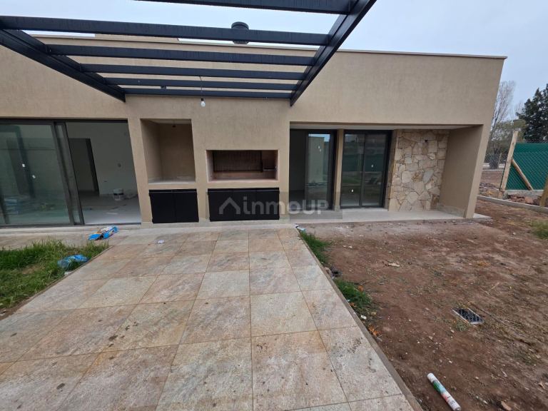 Casa en Venta en Maipu, Mendoza - USD 220.000 | Inmoup - 16