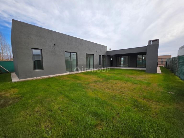 Casa en Venta en Lujan de Cuyo, Mendoza - USD 310.000 | Inmoup - 26