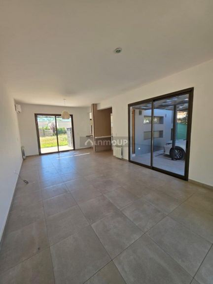 Casa en Alquiler en Lujan de Cuyo, Mendoza - USD 1.400 | Inmoup - 8