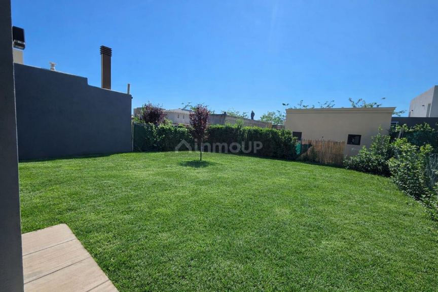 Casa en Alquiler en Lujan de Cuyo, Mendoza - USD 1.400 | Inmoup - 23