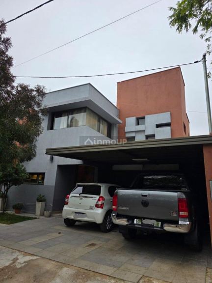 Maipu Videla Castillo 160