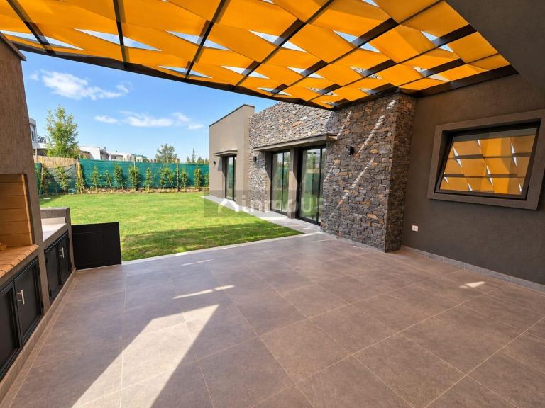 Casa en Venta en Lujan de Cuyo, Mendoza - USD 298.000 | Inmoup - 22