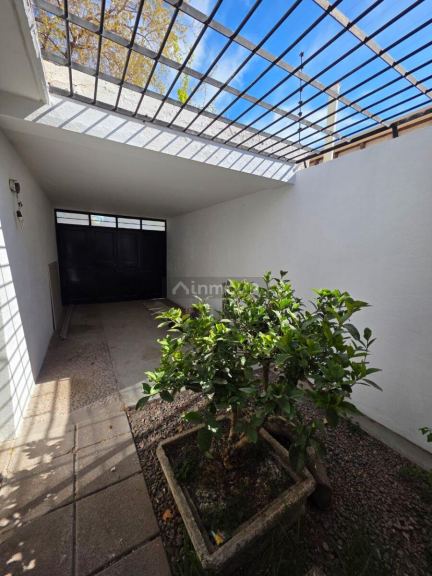 Casa en Venta en Guaymallen, Mendoza - USD 95.000 | Inmoup - 10