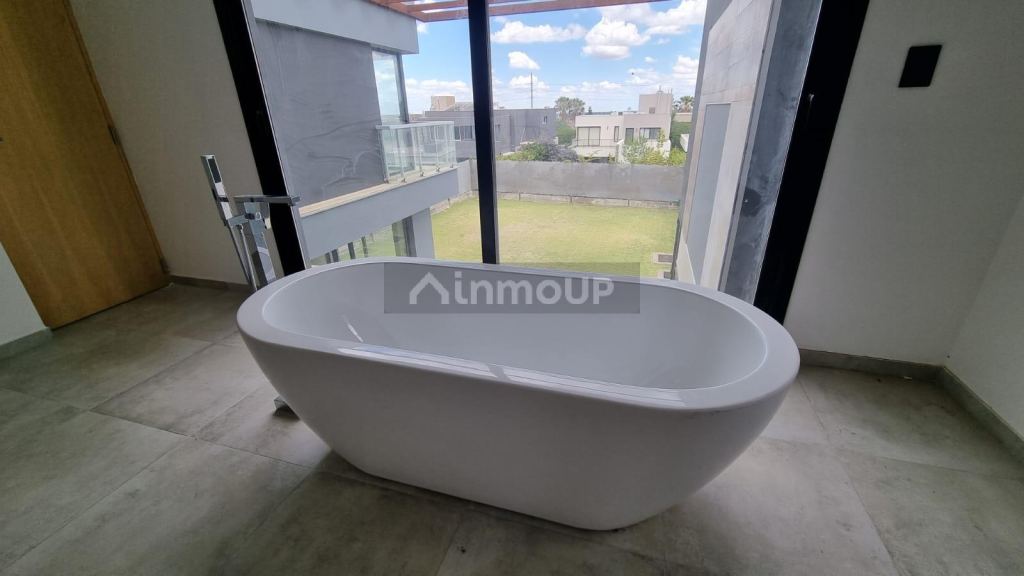 Casa en Alquiler en Godoy Cruz, Mendoza