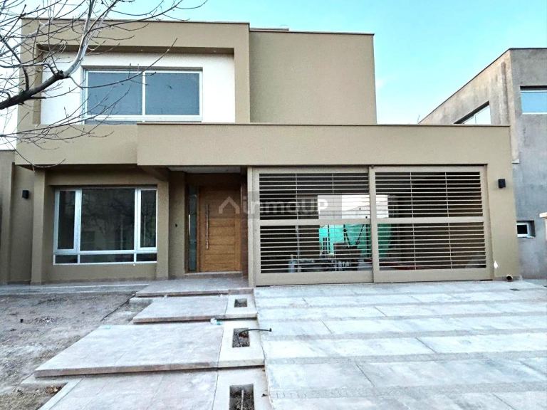Casa en Venta en Maipu, Mendoza