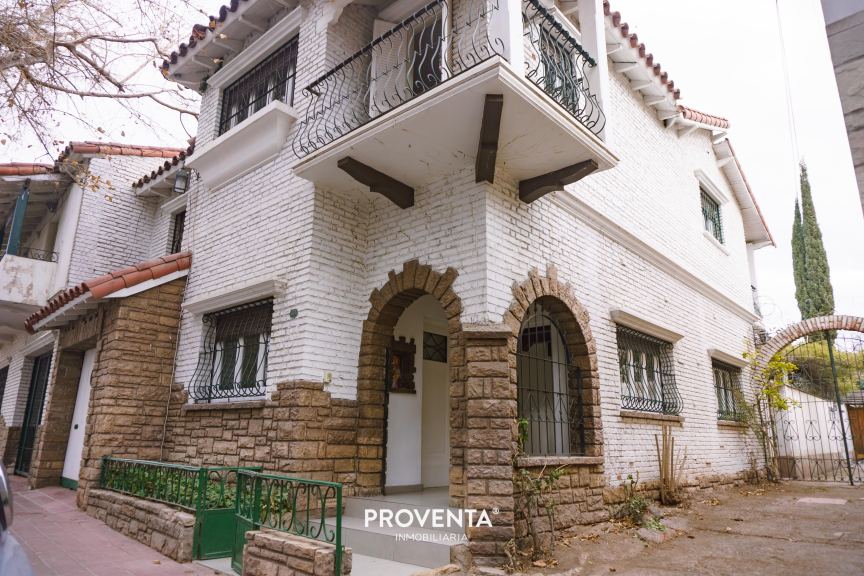 Casa en Venta en Capital, Mendoza